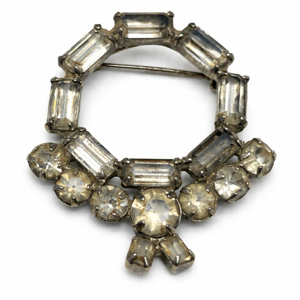 Vintage Rhinestone Wreath Brooch Baguette & Round Stones Silver Tone Mid Century - Picture 2 of 3